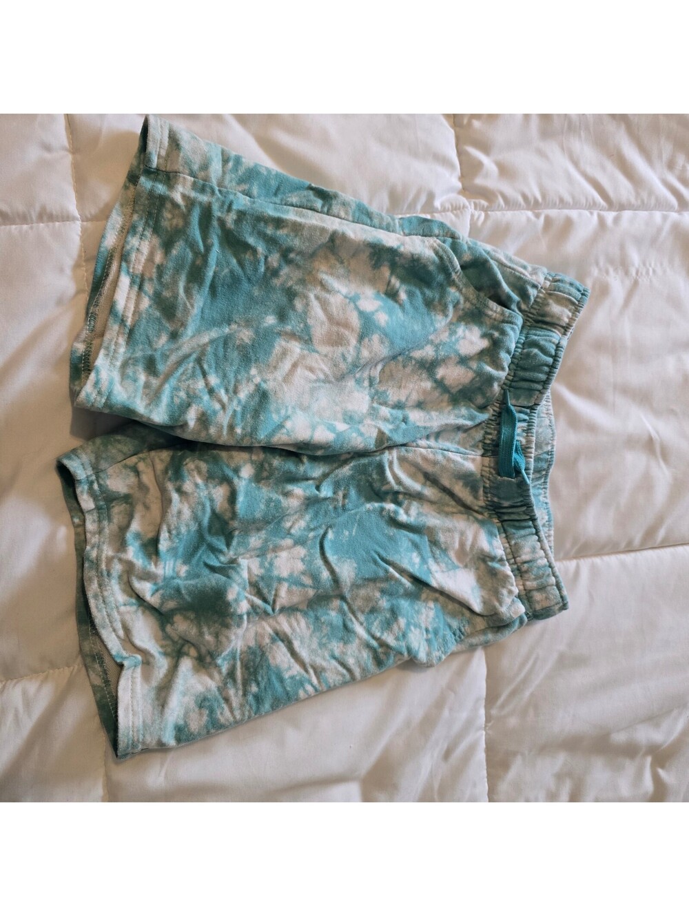 Cat and Jack aqua tie dye shorts soft and splashy with easy pull on waist 10 12